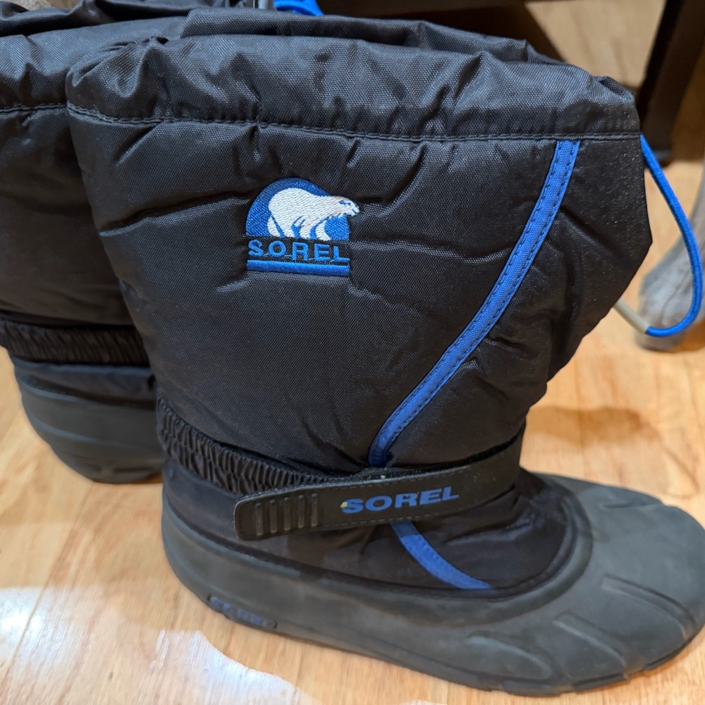 Sorel Kids Black and Blue Snow Boots